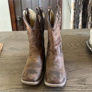 Boys leather upper square toe cowboy boots.